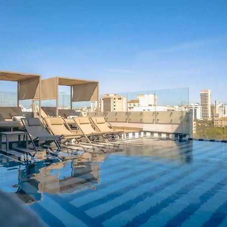 Faranda Collection Barranquilla, A Member Of Radisson Individuals Otel Barranquilla  Dış mekan fotoğraf Rooftop pool